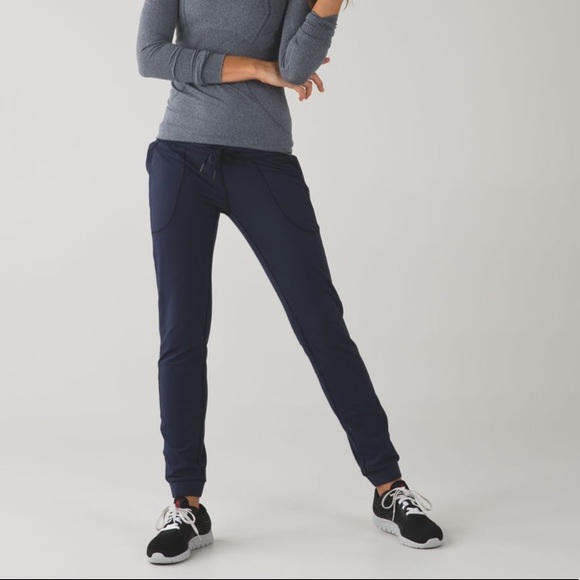 lululemon athletica Pants - Like New! Lululemon | Blue Base Runner Pant